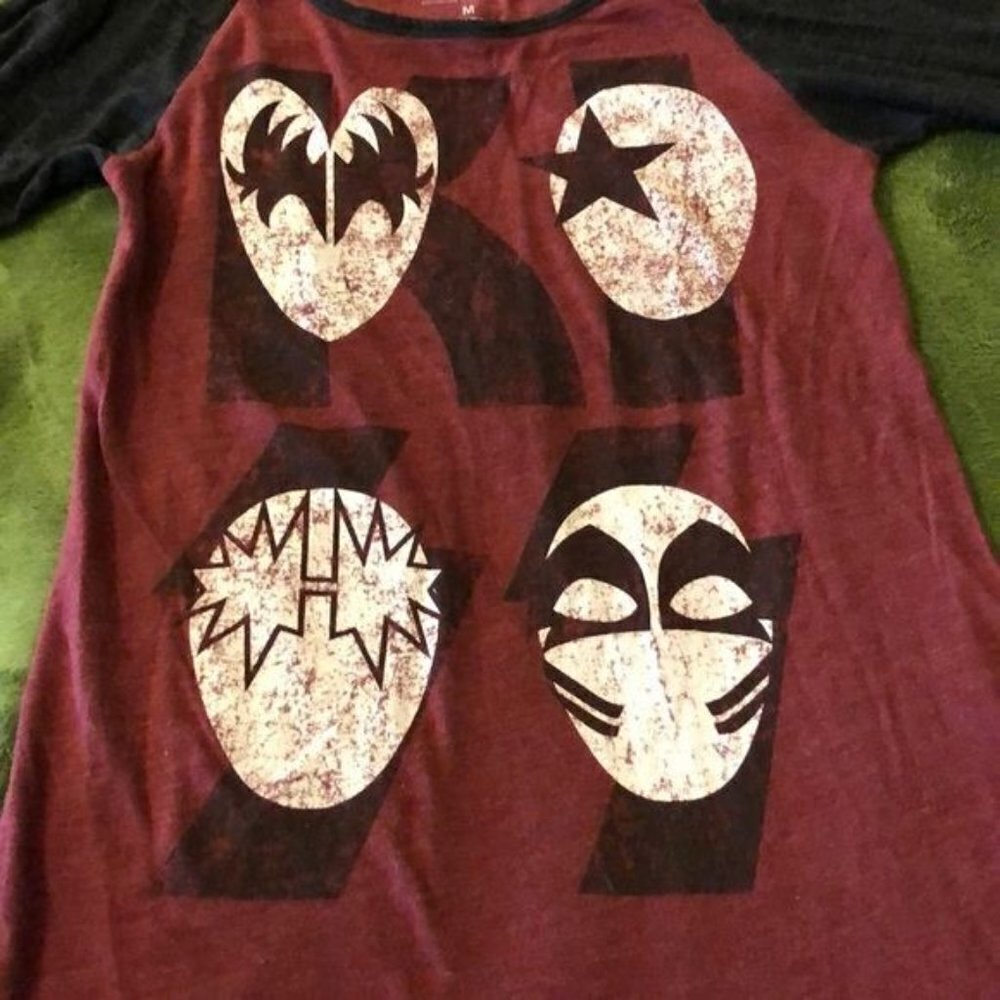 KISS Band Tee Womens Size Medium Dark Gray Baseball Style Distressed 2014 - Picture 2 of 6